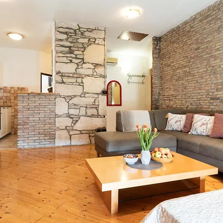 Apartment App With Arena Amphitheatre Arena Nearby Pula