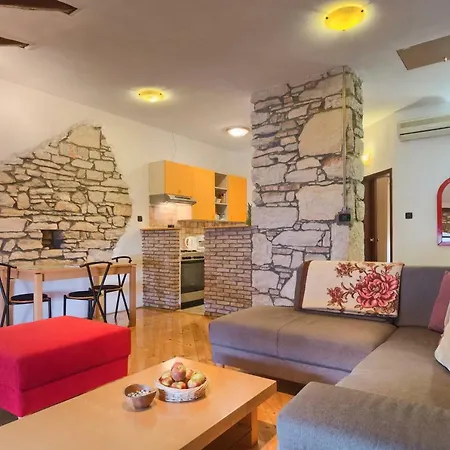 App With Arena Amphitheatre Arena Nearby Apartment *